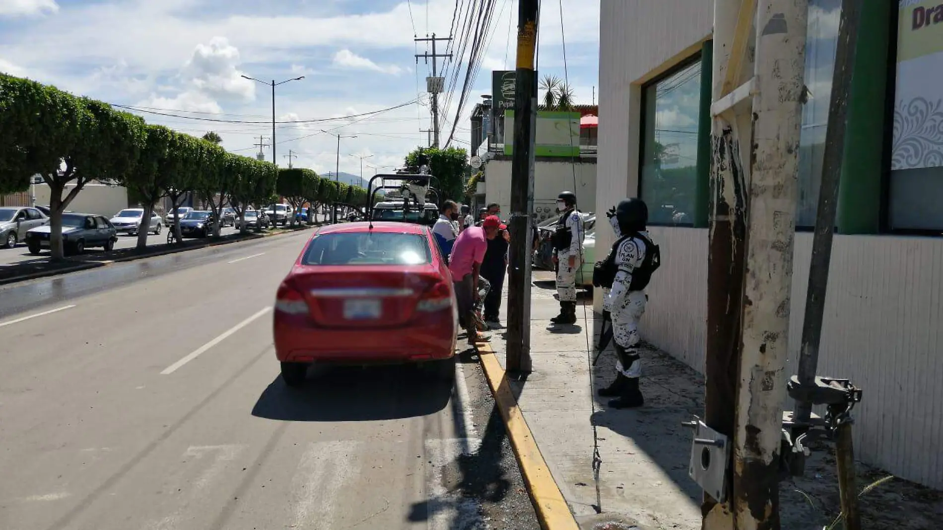 Guardia Nacional recupera auto